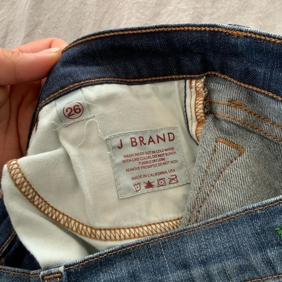 j Brand Bailey Boot Cut Jeans - Picture 6 of 9